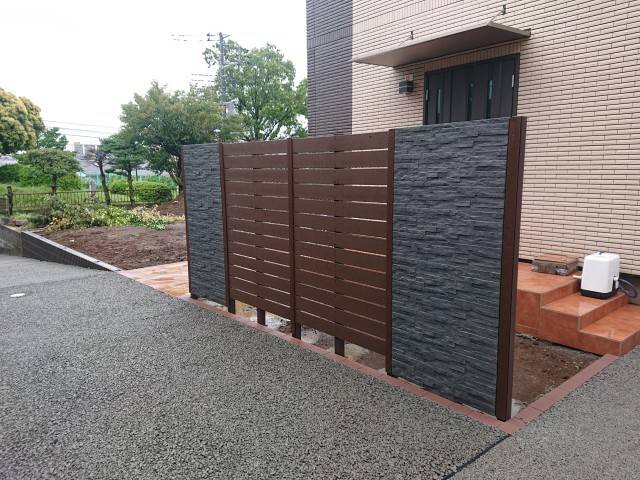 フェンスと目隠し