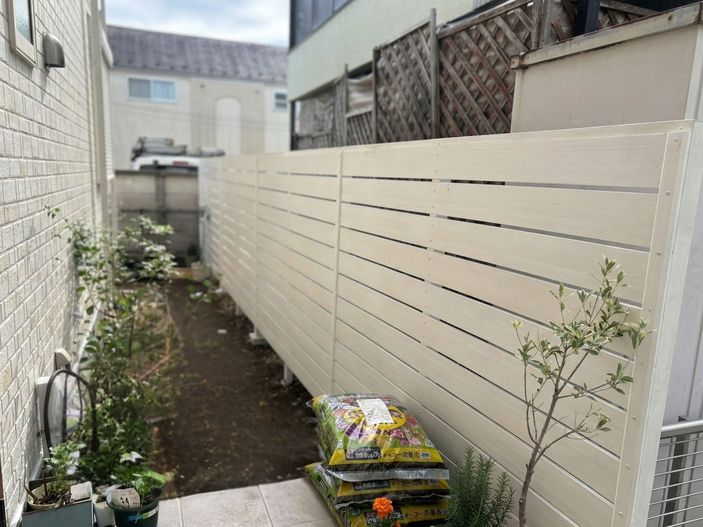 マイティウッドフェンス ミルキーホワイト