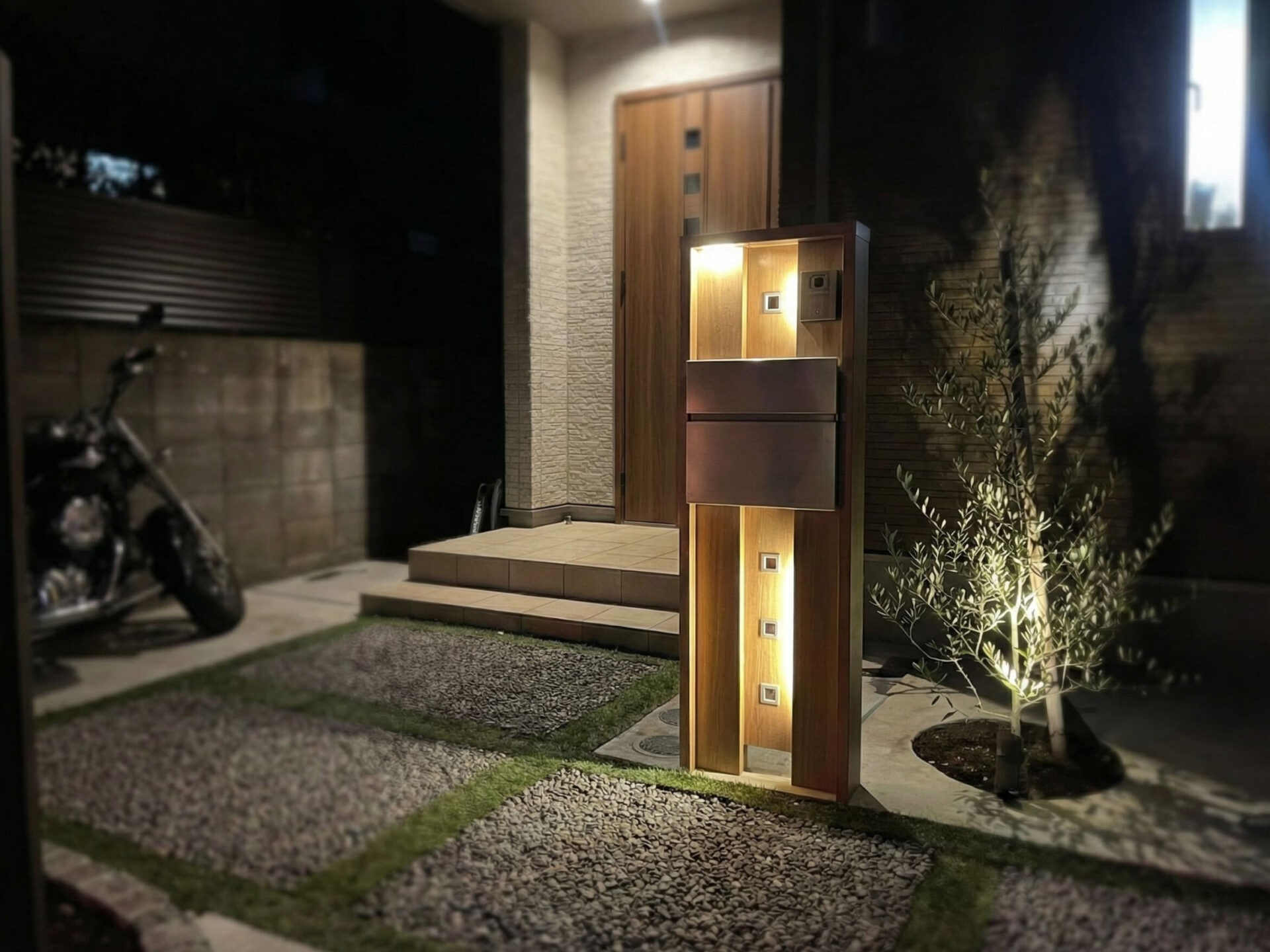 ドライテックと人工芝のアプローチ